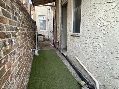 Picture 16